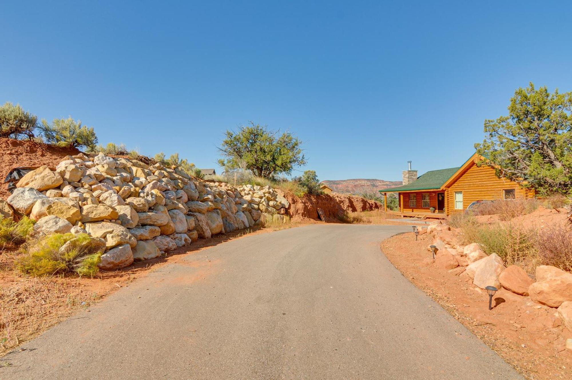 The Cliffrose Cabin - Hike, Relax, Explore! Kanab Luaran gambar